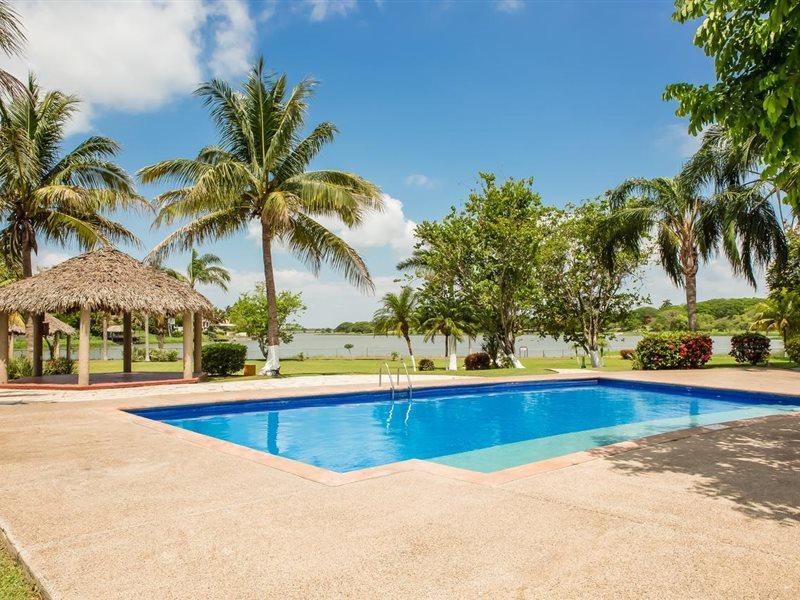 Fiesta Inn Тампико Экстерьер фото