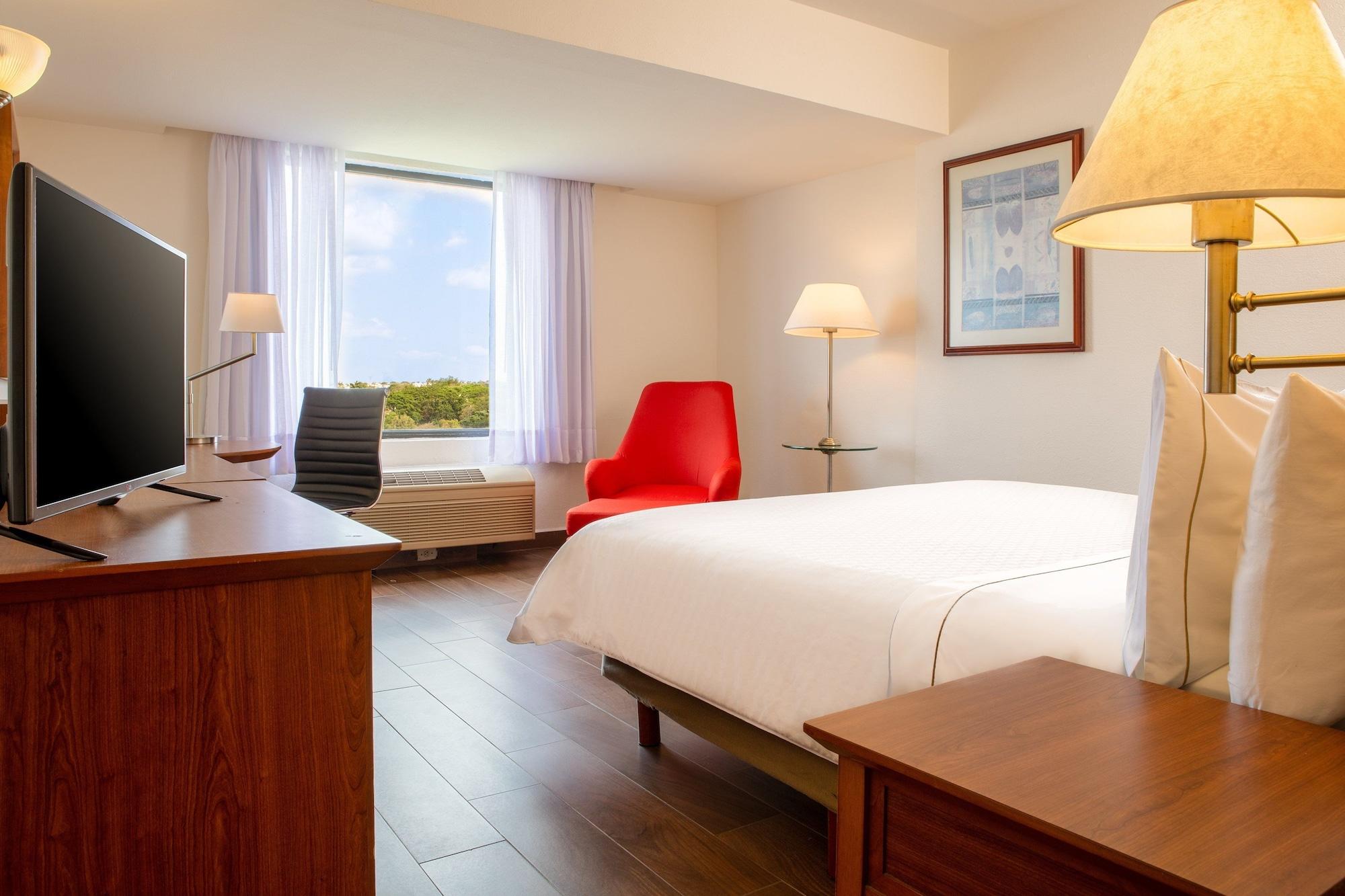 Fiesta Inn Тампико Экстерьер фото
