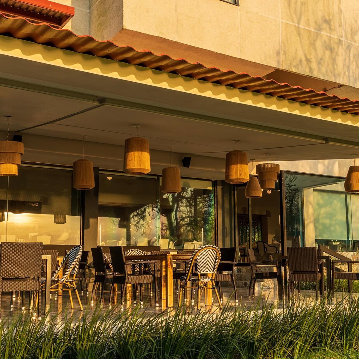 Fiesta Inn Тампико Экстерьер фото
