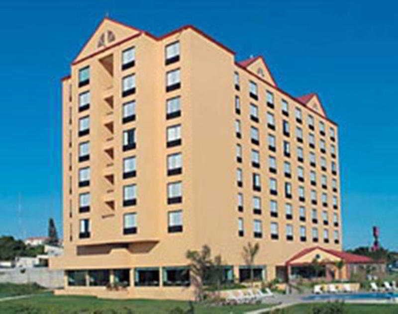 Fiesta Inn Тампико Экстерьер фото